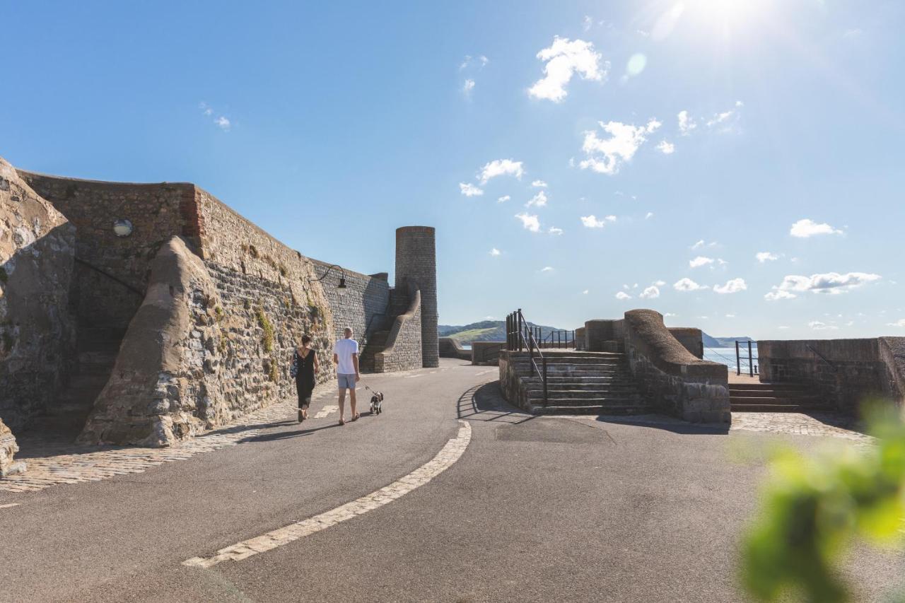 Rock Point Inn Lyme Regis Buitenkant foto