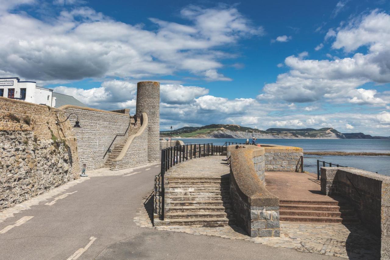 Rock Point Inn Lyme Regis Buitenkant foto